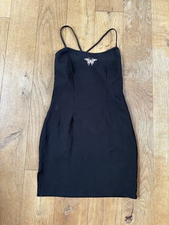 Schwarzes Sommerkleid Gr. 36 mit Schmetterling-Motiv🦋