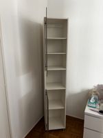 Étagère murale blanche moderne avec portes en verre !