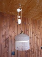 schöne antike Zuglampe mit Jugendstil-Lampenschirm
