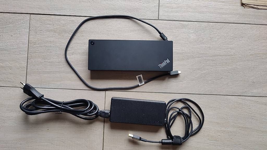 Docking station: Lenovo ThinkPad Thunderbolt 3 Dock Gen 2 135W – Usato da Brügg BE venduto da die_t68c 2