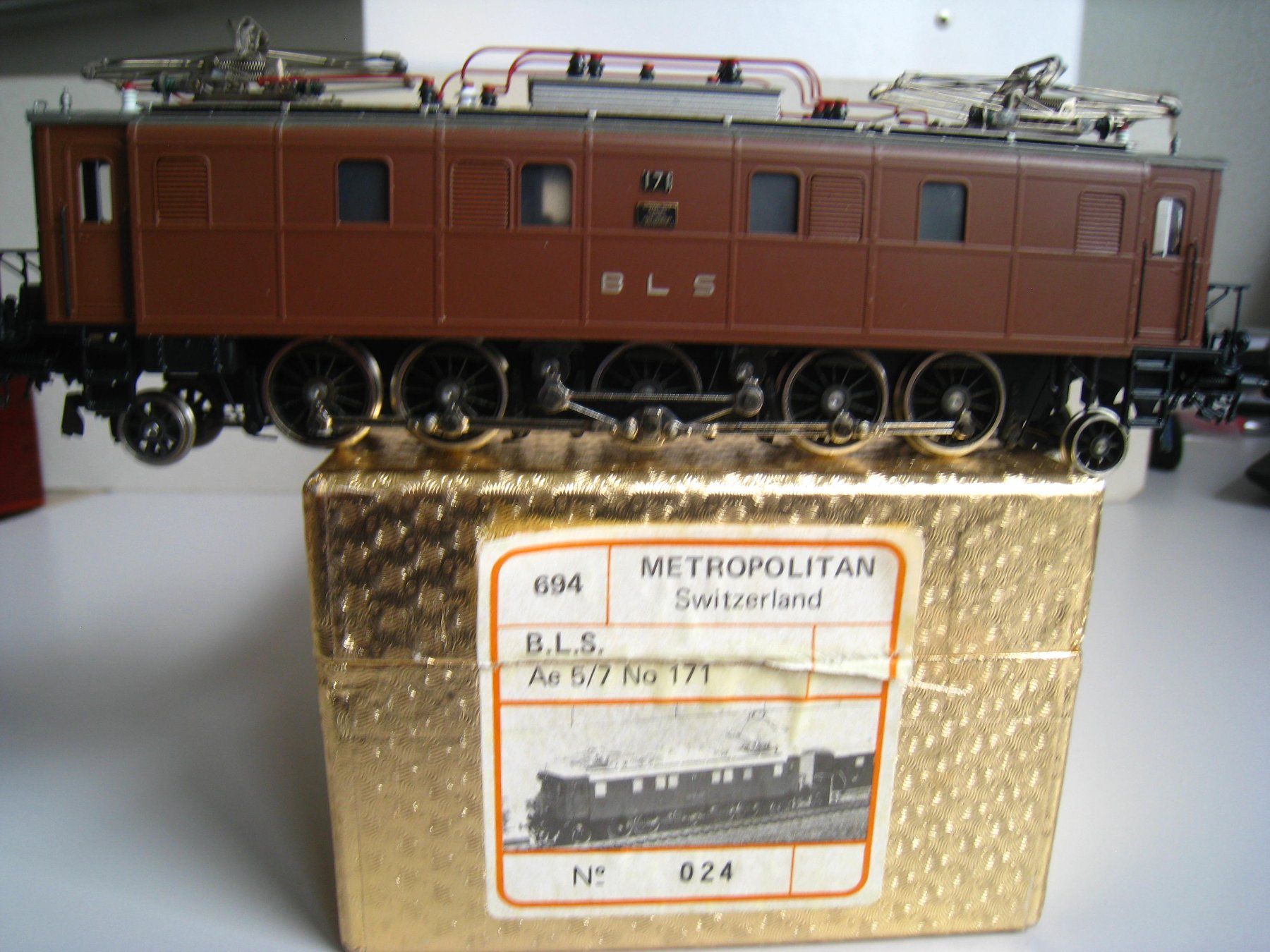 Metropolitan Modellini di ferrovie: Metrop,  Ae 5/7 171 BLS braun moderne Version,  694 – Usato da Buchs ZH venduto da swiss-train