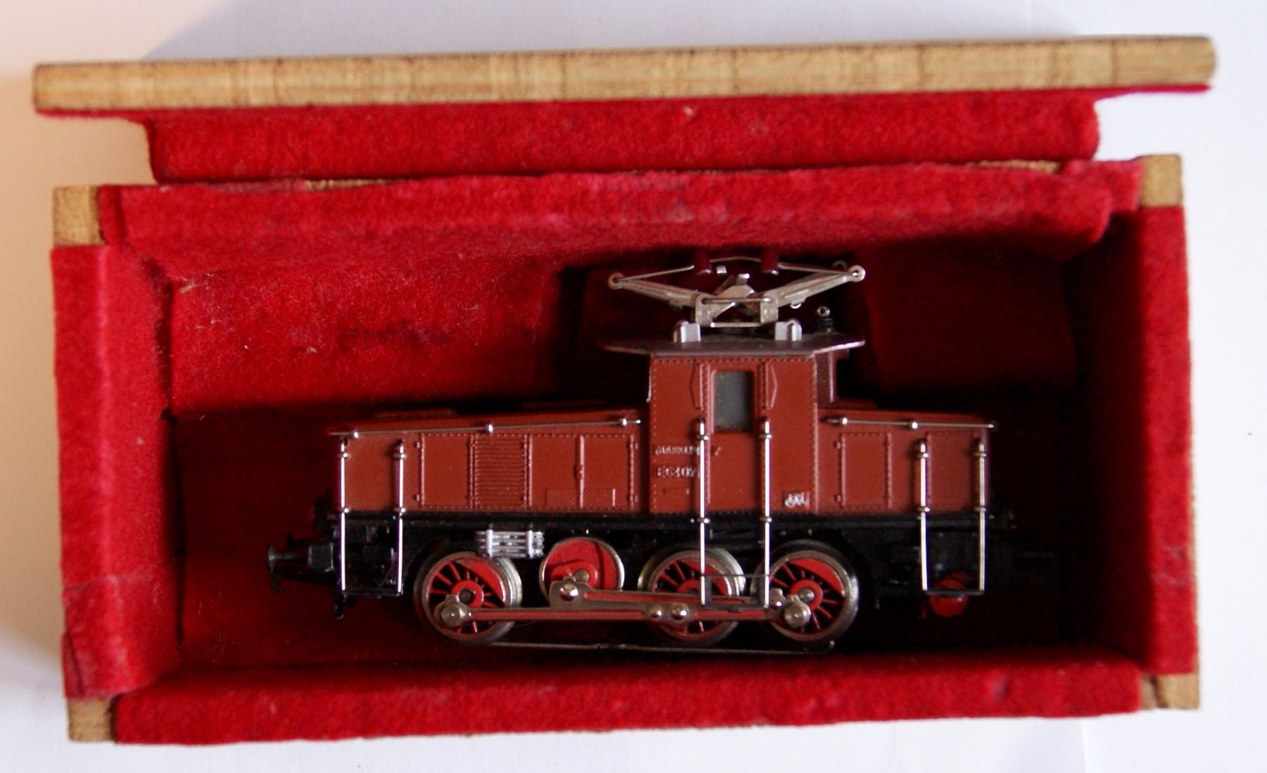 Märklin Modellini di ferrovie: locomotive  MARKLIN 3002.1, CE 800 – Usato da Morrens VD venduto da alain50 5