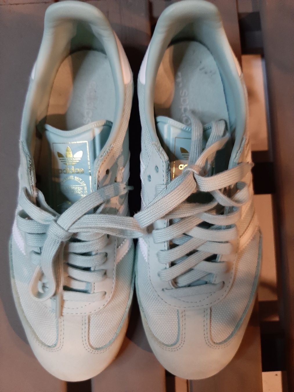 Scarpe da donna: Mint Weiss Adidas Schuhe US 7 – Nuovo (secondo la descrizione) da Bern venduto da Preloved.Nile.4.Sale 4