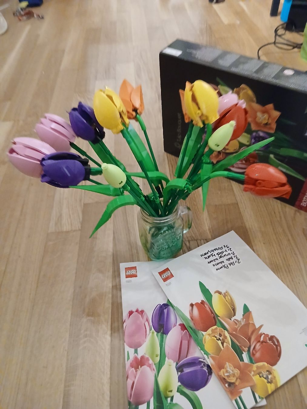 Lego Kit di costruzioni: LEGO Tulips Botanical Collection – Nuovo (secondo la descrizione) da St Gallen venduto da Buybuybuybye 1
