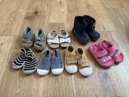 7 paires de chaussures 21 à 23
