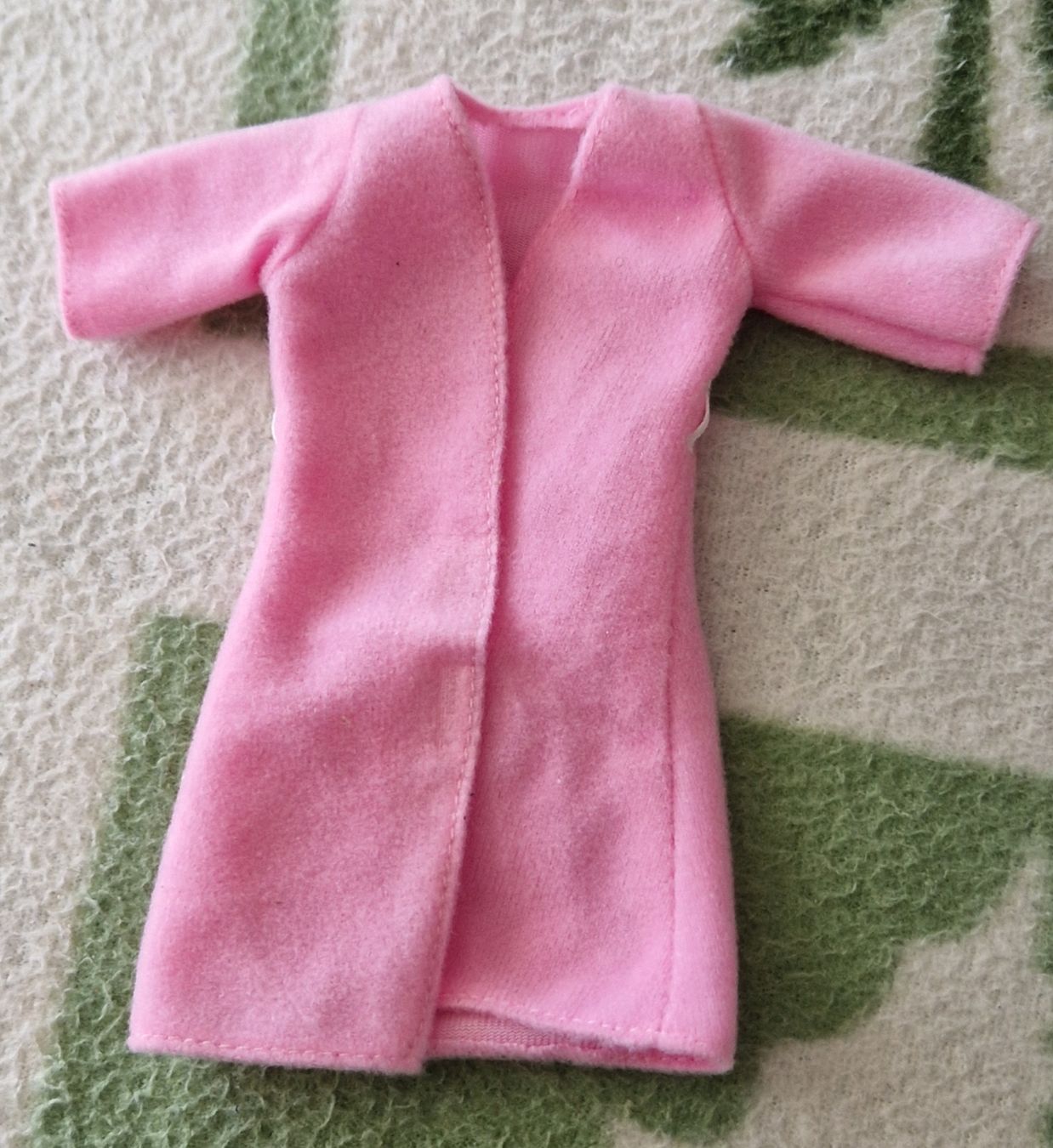 Bambole: Haut pour Barbie – Usato da Couvet venduto da Pioune