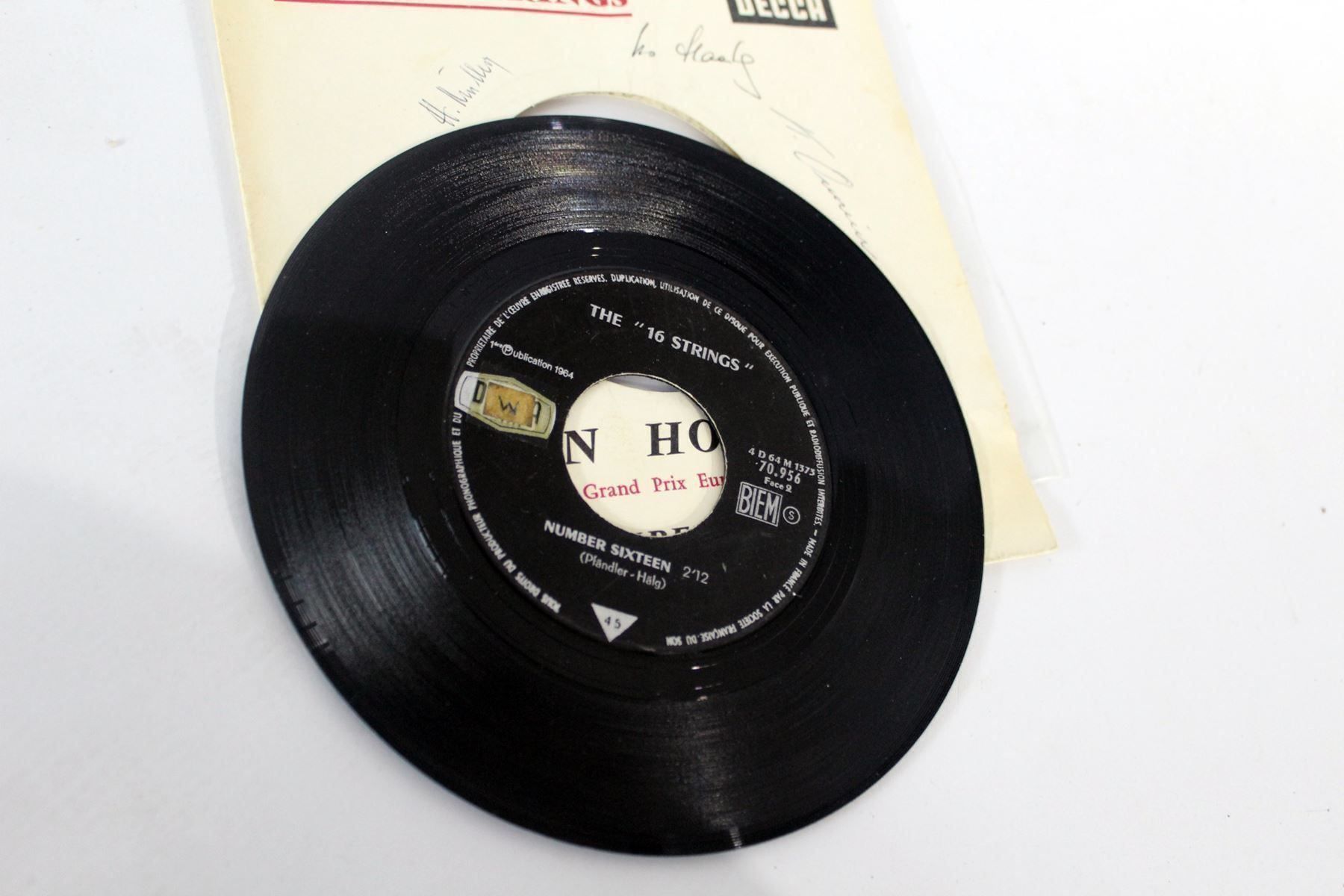 CD: THE 16 STRINGS: Non Ho L'eta / Number.. – Usato da Bern venduto da vinyl-heaven 5