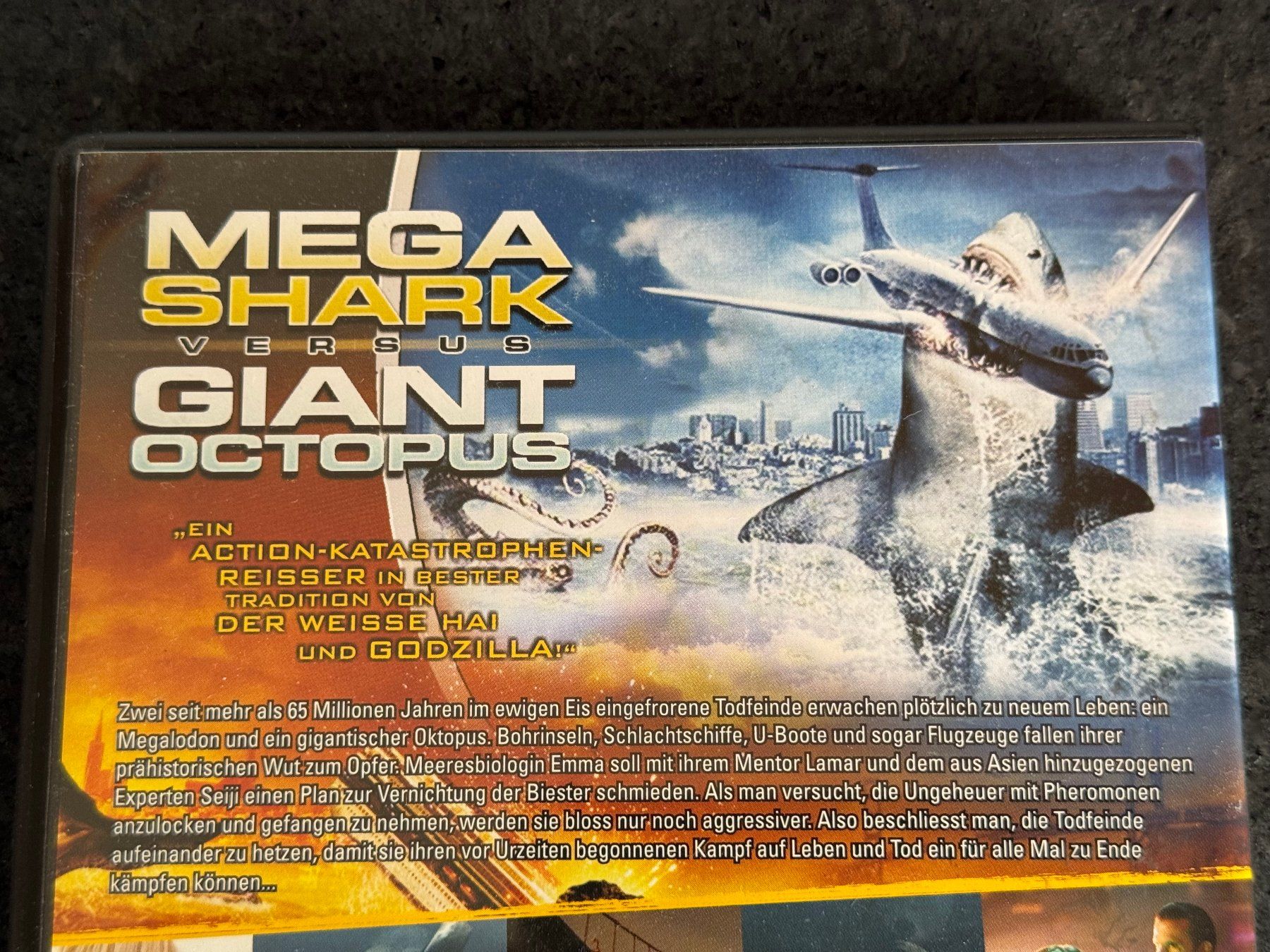 Tutti i DVDs: Mega Shark versus Giant Octopus DVD DE/EN – Usato da Fribourg venduto da tschjoly 2