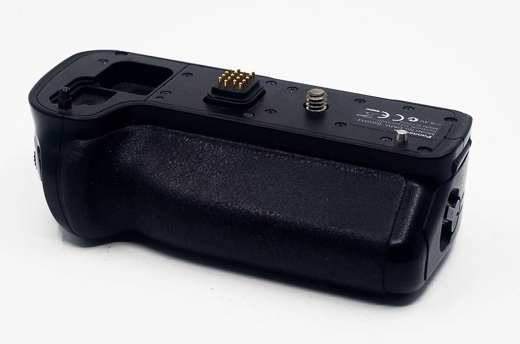 Panasonic Batterie: Panasonic DMW-BGGH3 Grip for DMC-GH3-GH4 – Usato da Thörishaus venduto da vintagger 1