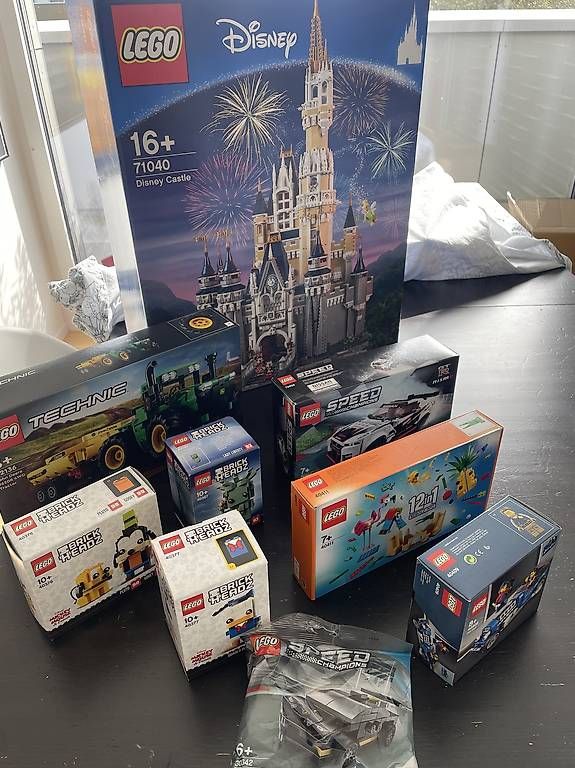 Lego Giocattoli: 9 OVP Lego Sets mit Disney Schloss, Fehlerfrei. – Usato da Münsingen venduto da stampcorner 1