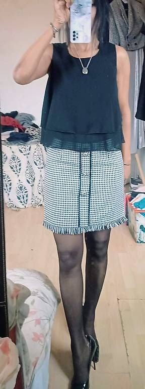 Tops: Taille S. Petit haut noir fluide – Gebraucht aus La Chaux-de-Fonds von jen_h95m 1