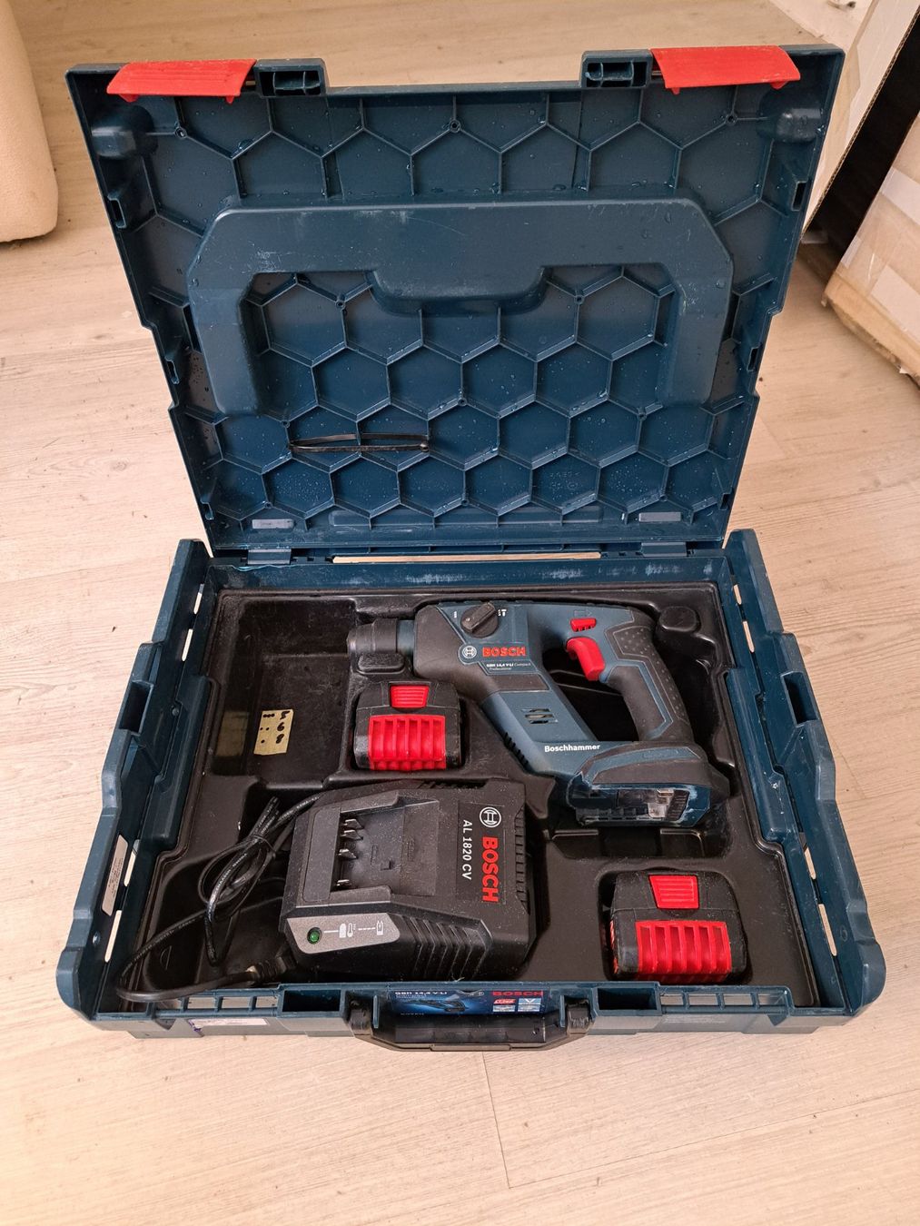 Bosch Trapani: Boschhammer 14,4V-LI Compact Professional – Usato da Tegerfelden venduto da Spick67