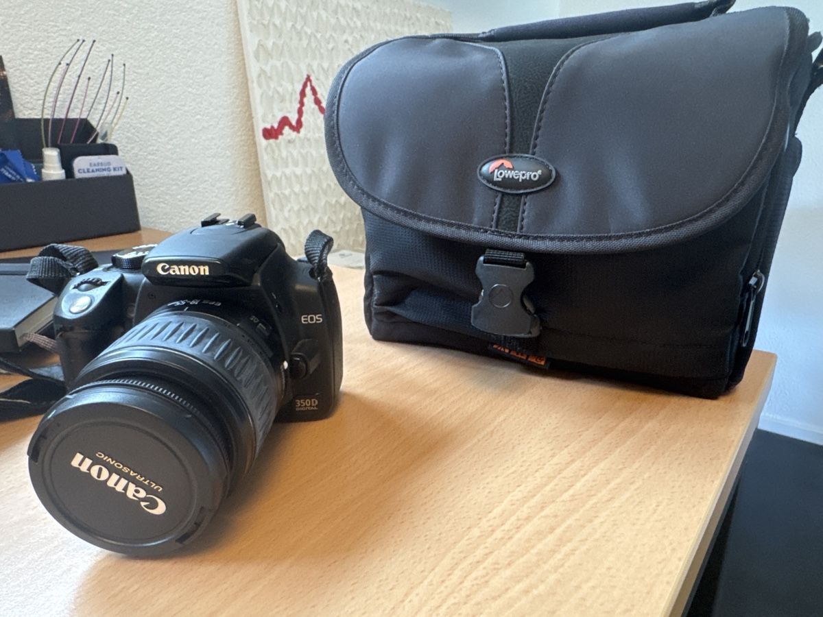 Canon Fotocamera: Spiegelreflexkamera Canon EOS mit 2 Objektiven – Usato da Elsau venduto da DC_1977 2
