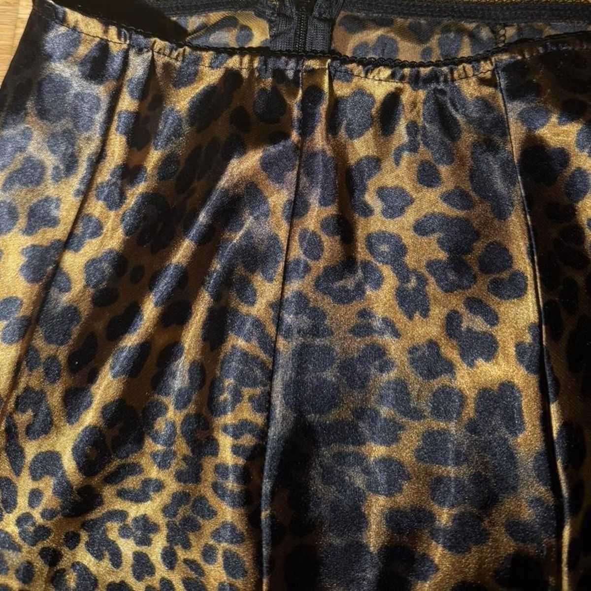 Gonne: Vintage Leopard Print Midi Skirt – Usato da Windisch venduto da sophieyn 2
