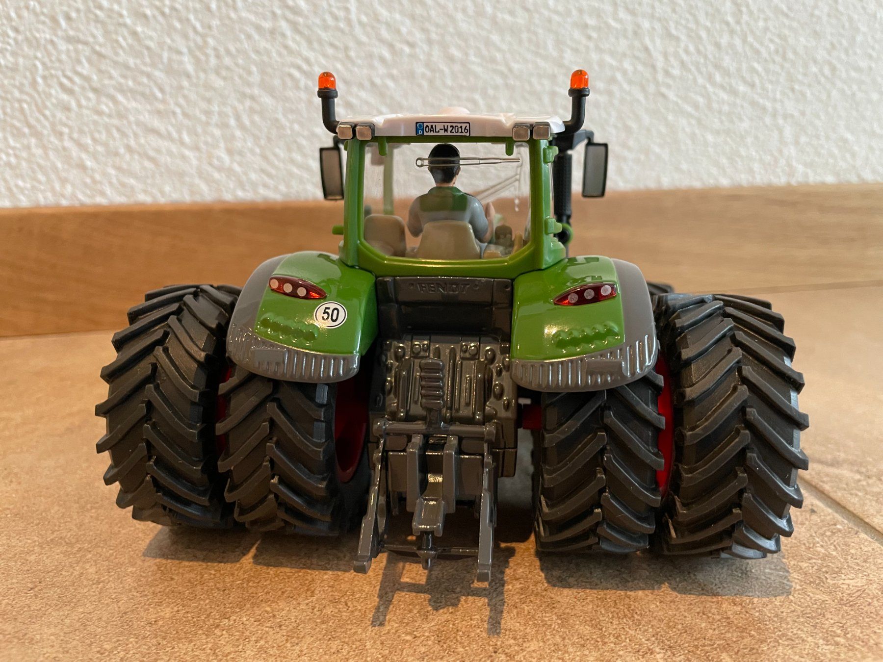 Fendt Trattori: SIKU Fendt 720 Vario – Nuovo e nell'imballaggio originale da Kreuzlingen venduto da Stefan1150 3