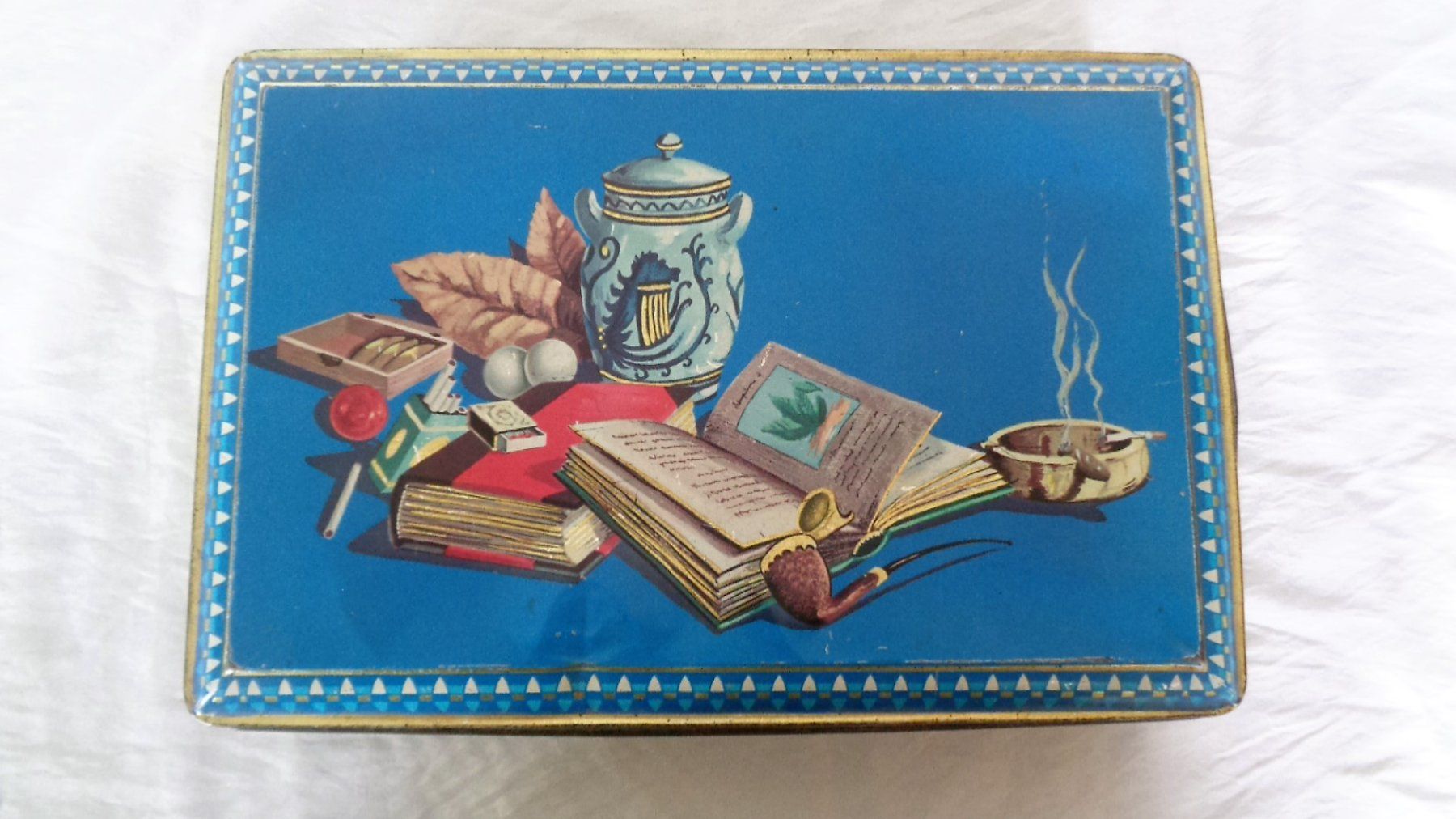 Barattoli: Alte Blechdose Rizla Papier + Cigarettes ab Fr. 18.- – Usato da Bellach venduto da JingleJerry