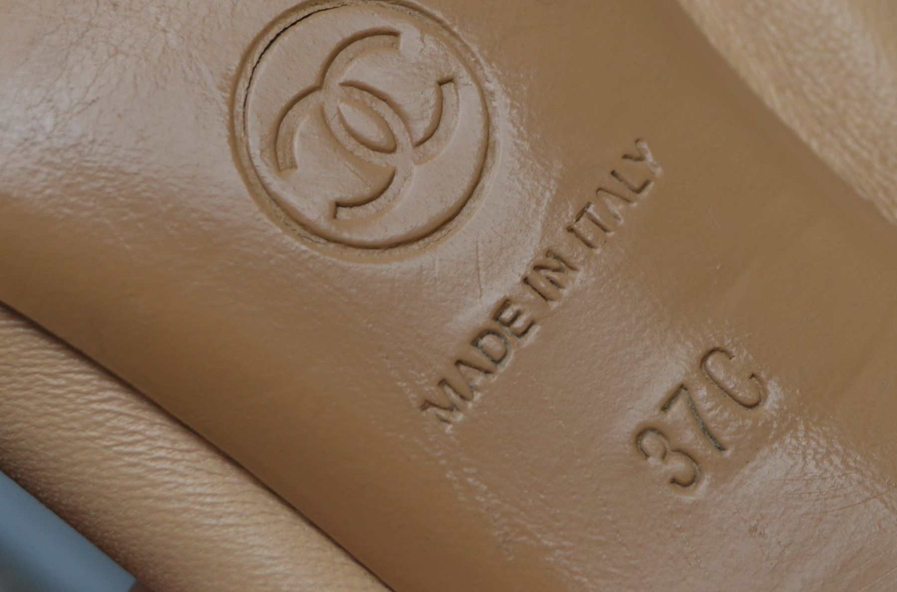Chanel Scarpe da donna: Chanel Pumps 37C – Difettoso da Collonges venduto da arashee 6