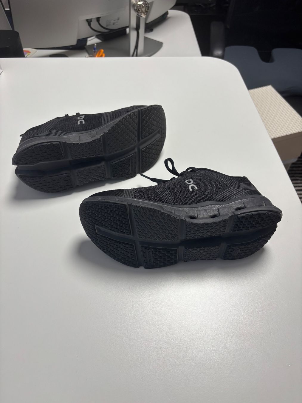 On Scarpe da donna: On Cloud cloudgo Grösse 38 schwarz Damen – Usato da Hergiswil NW venduto da Feybyen 1