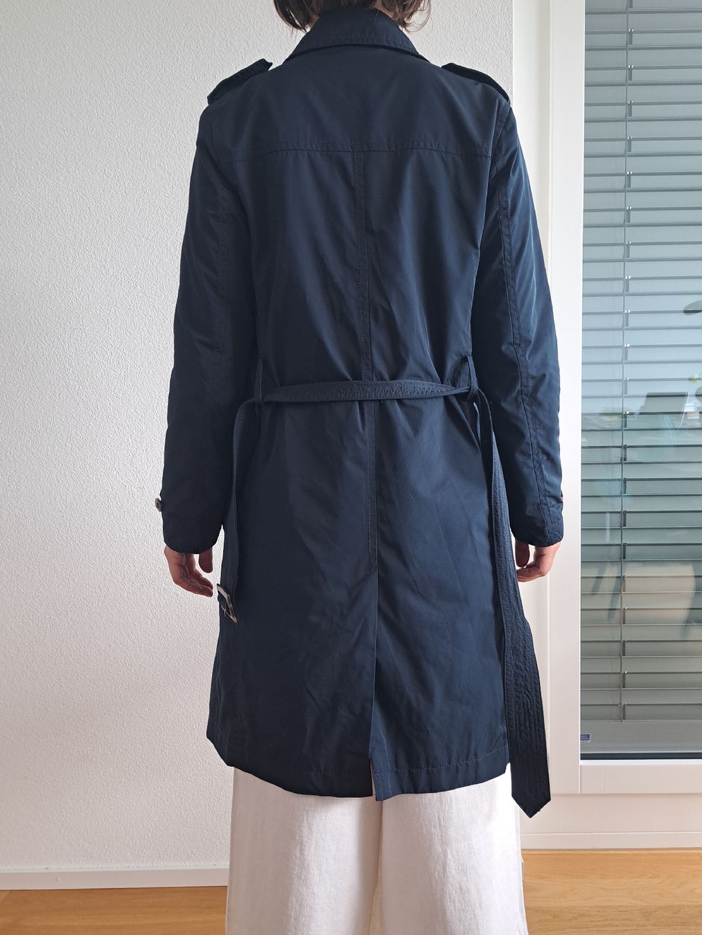 Benetton Cappotti: Benetton Regenmantel blau navy – Usato da Männedorf venduto da eli_y5vn 6