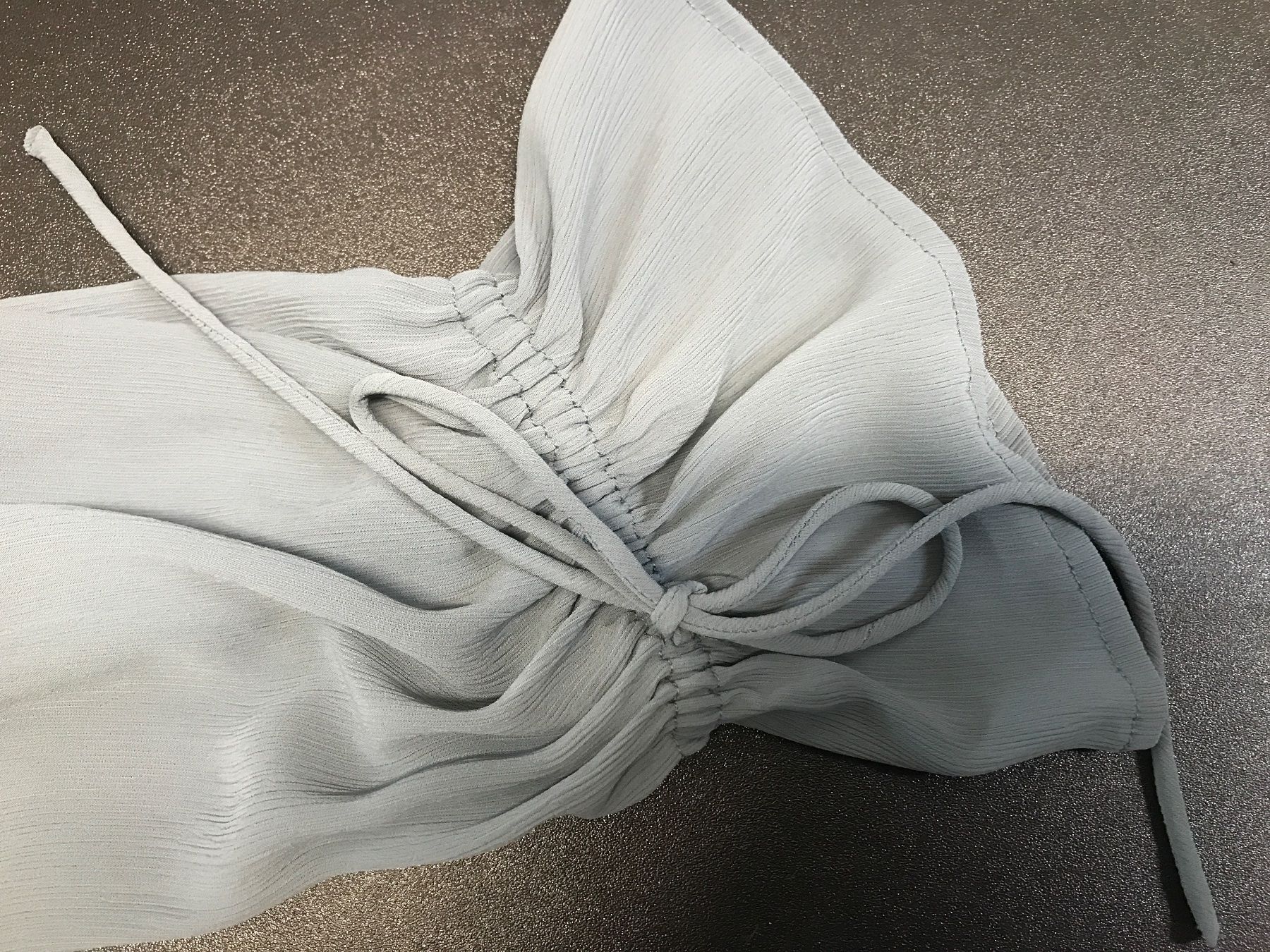 H&M Camicette: Coole Bluse in Petrol Gr S mit Rüschen – Nuovo (secondo la descrizione) da St. Margrethen SG venduto da kellenbh 3