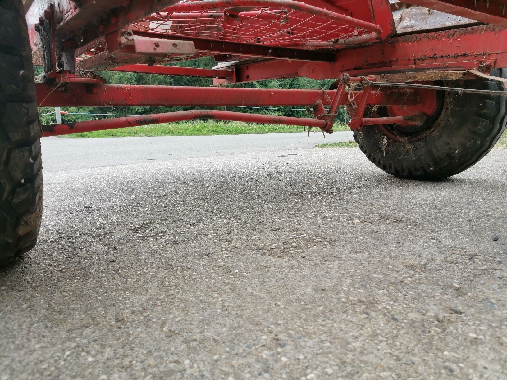 Pöttinger Remorques: Ladewagen Achse Pöttinger  – Défectueux à Schenkon par Steyr30 1