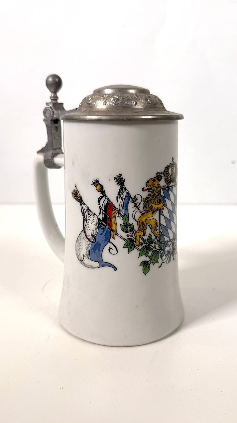 Bicchieri: Klassischer Bayerischer Bierkrug – Usato da Zürich venduto da Hedwig-steig