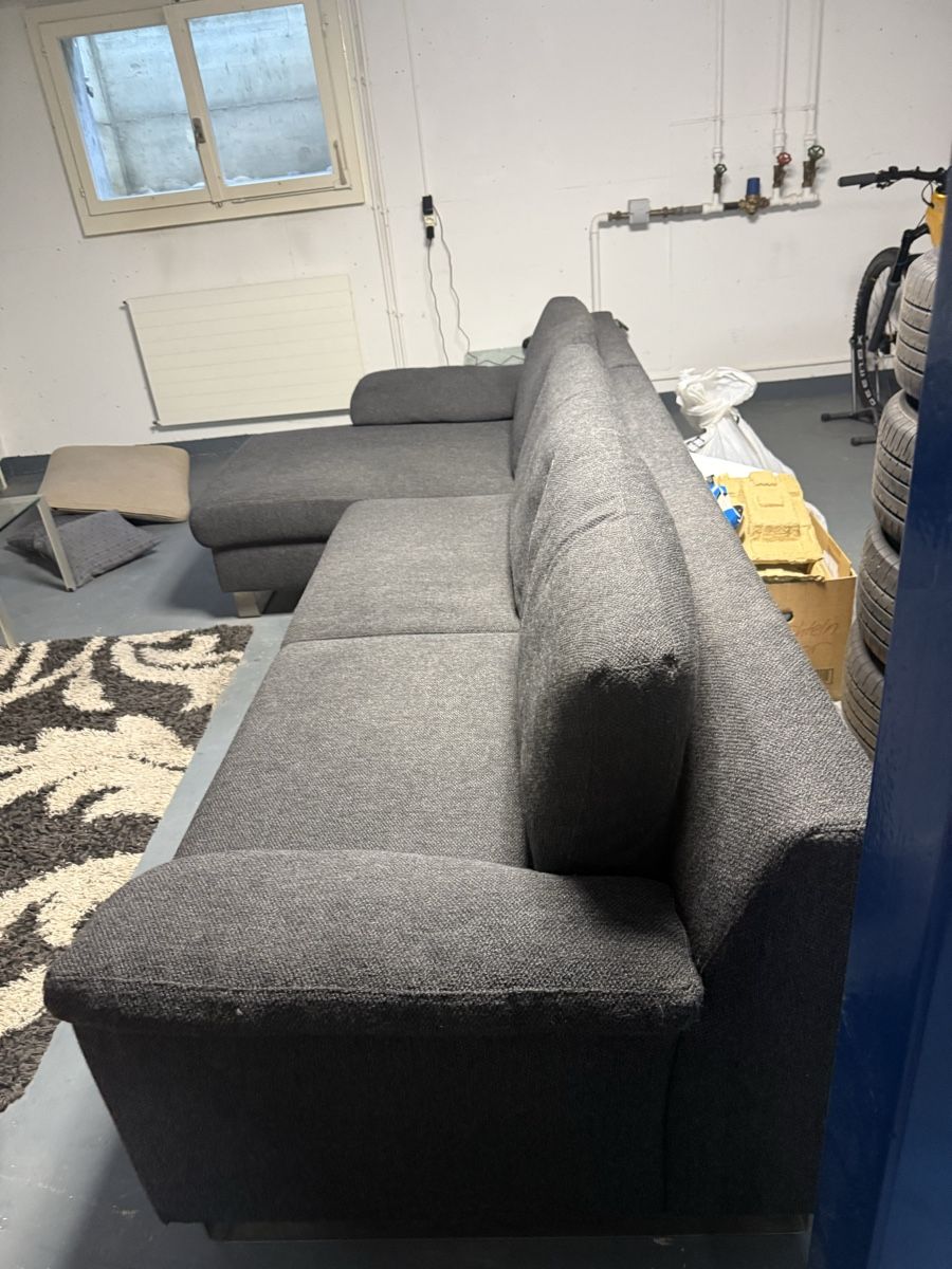 Sofas: Ecksofa Stoff grau mit Recamiere – D'occasion à Gerlafingen par driver-rent 5