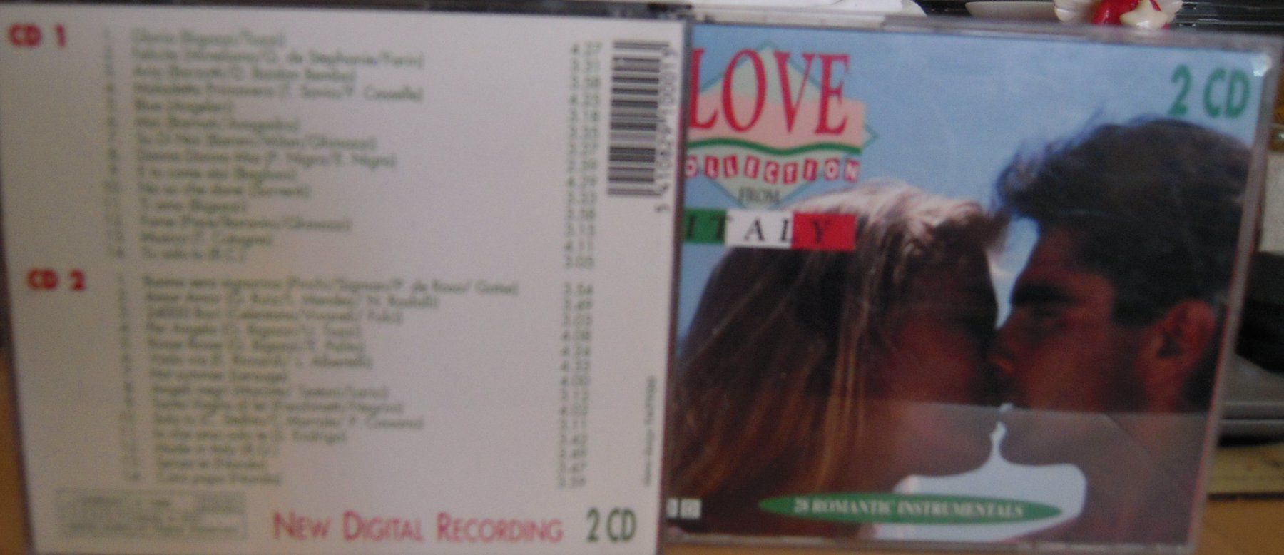 CD: CD  LOVE COLLECTION  ITALY – Usato da Heimberg venduto da Rockenrol