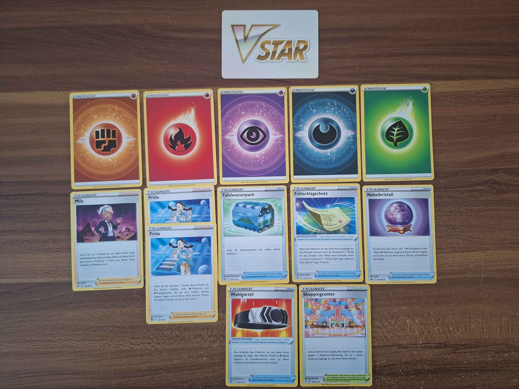 Pokémon Carte collezionabili: Pokemon Karten V Star – Nuovo (secondo la descrizione) da Grenchen venduto da LadyCalis 3