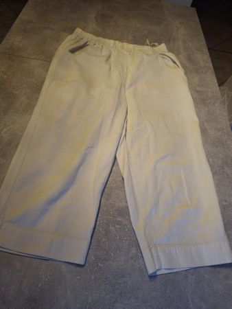 Pantalon 3/4 taille élastique grandeur 40 100% coton