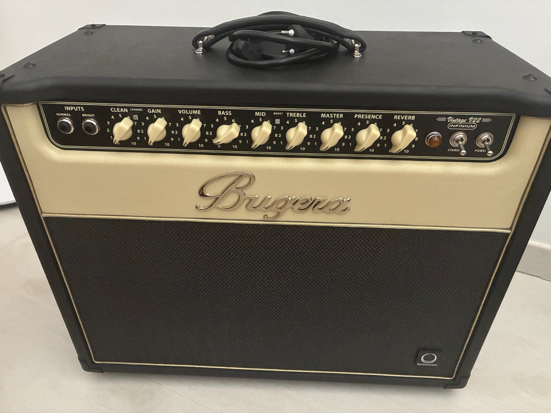 Bugera Amplificatori: Bugera Vintage V22 Infinium – Usato da Bellinzona venduto da DCVox
