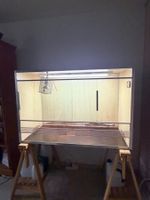 Terrarium aus Holz inkl. Lampen