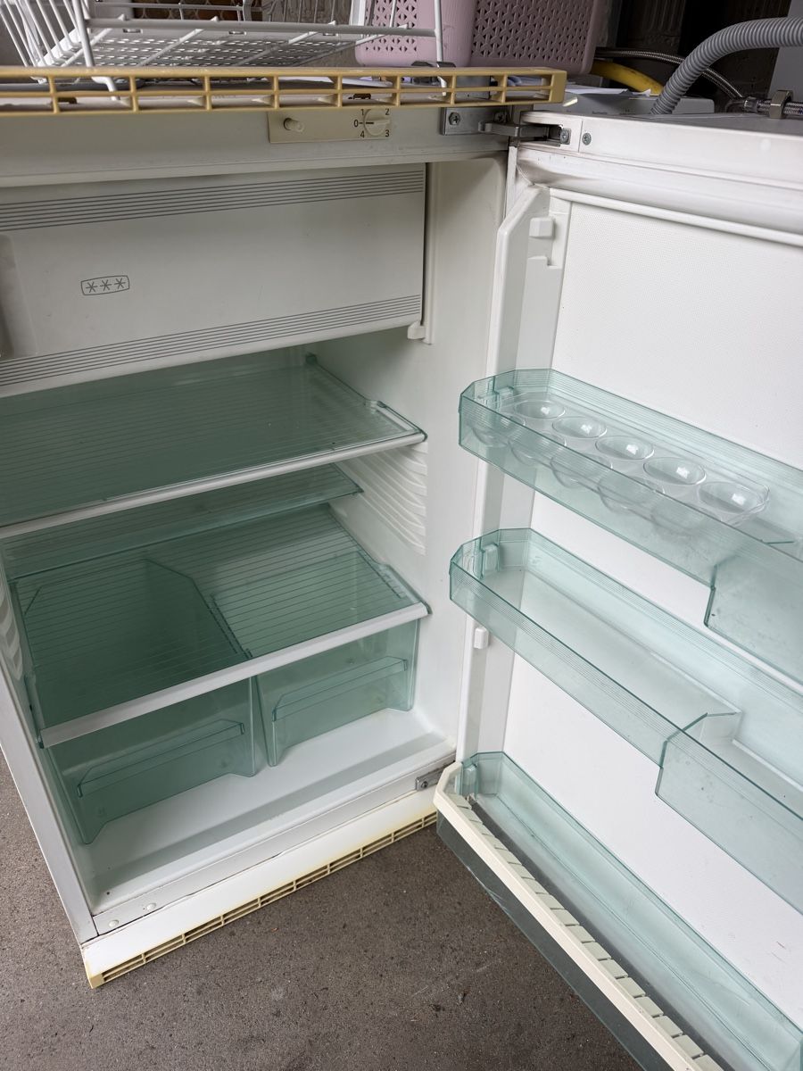 Kühlschrank: Einbaukühlschrank mit Gefrierfach – Gebraucht aus Menziken von rosee_ 1