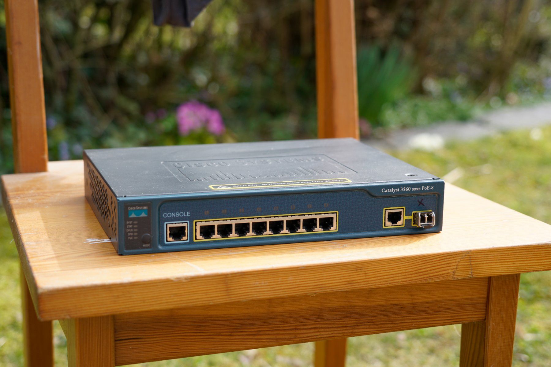 Cisco Hub & Switch: Cisco Catalyst 3560 Series PoE-8 Switch – Usato da Stein AG venduto da Laasery 1