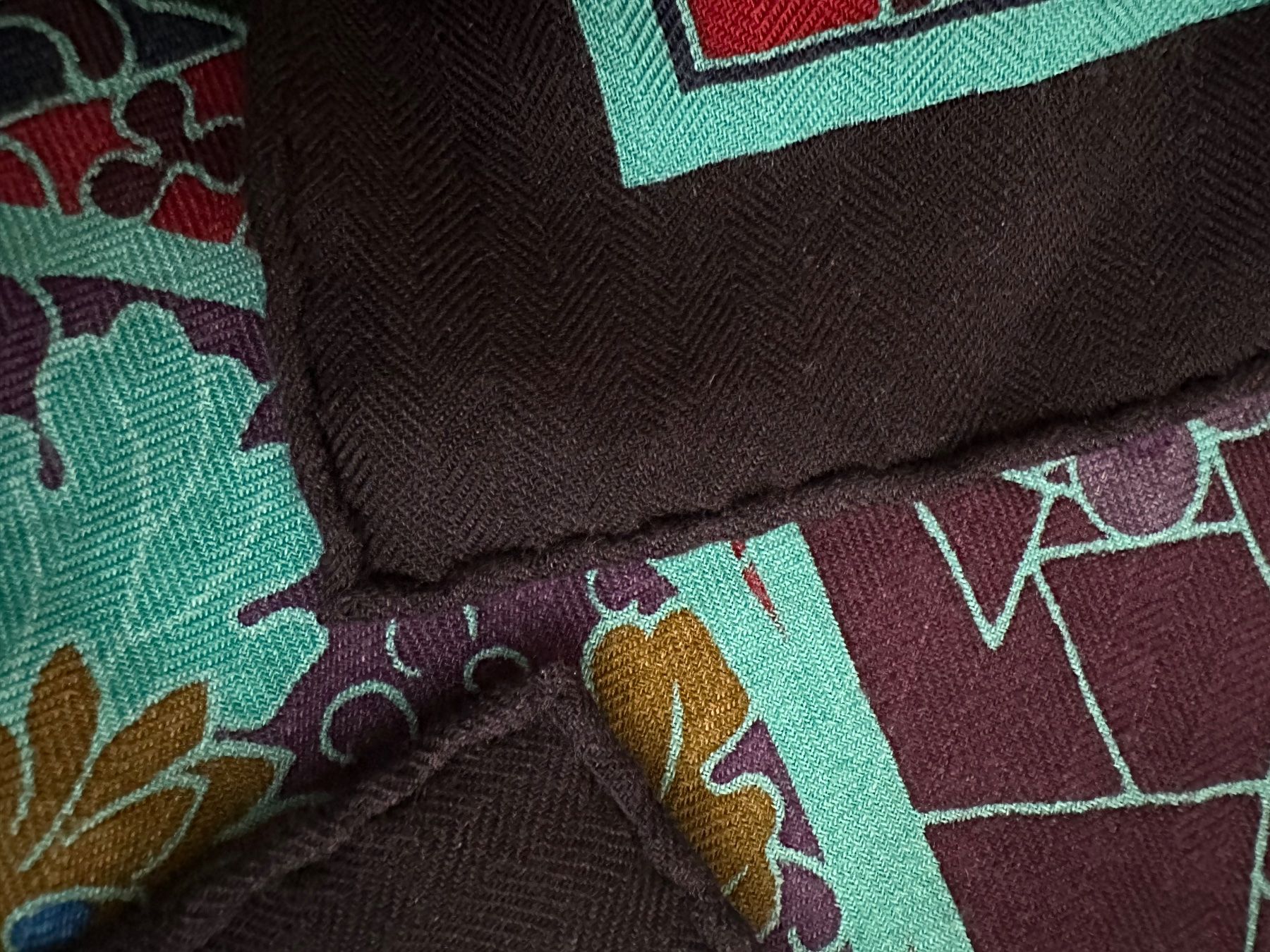 Hermès Foulard & Sciarpe: Edler Kaschmir-Seide Schal von Hermès – Usato da Zürich venduto da h_s_79x2 6