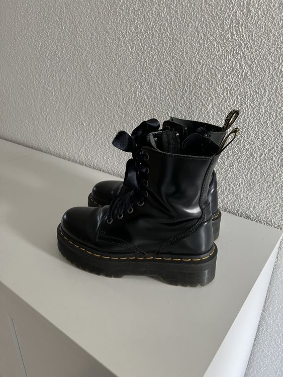 Dr martens plateau 38 hotsell