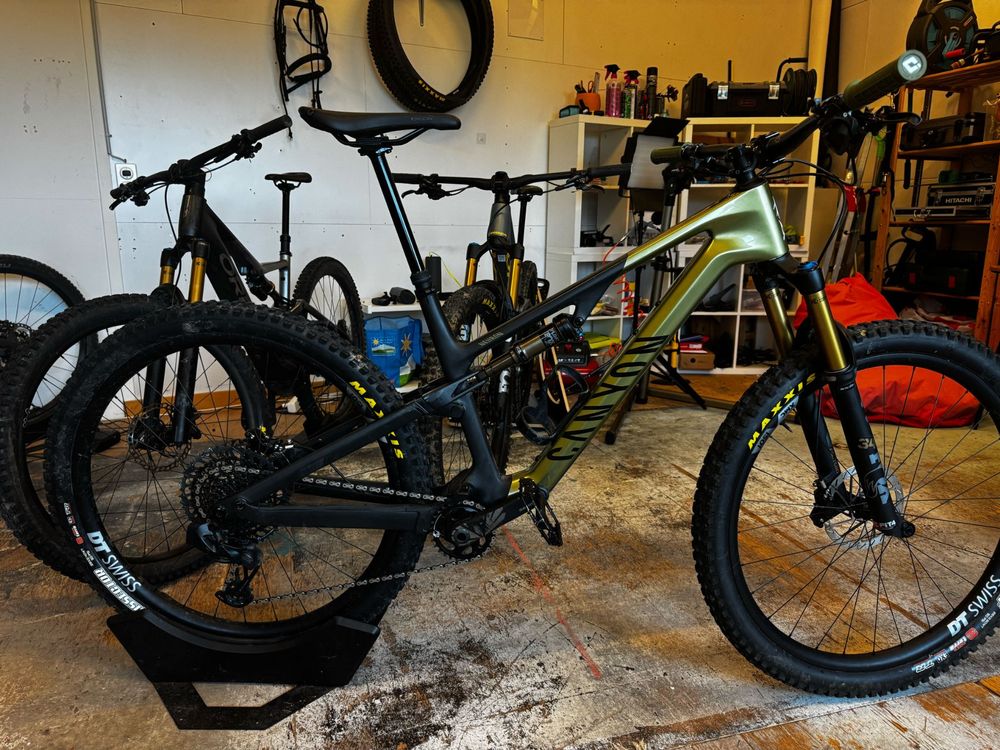 Canyon Neuron CF SL (2023, L) (D'occasion) à Hittnau pour CHF