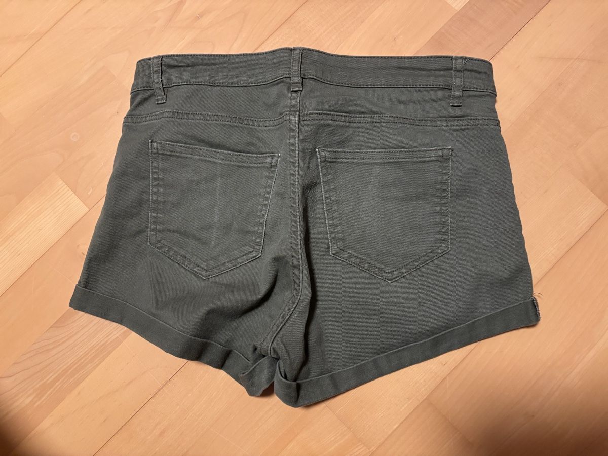 H&M Pantaloni: Kurze Hose 36 – Usato da Kesswil venduto da Branca-01 1