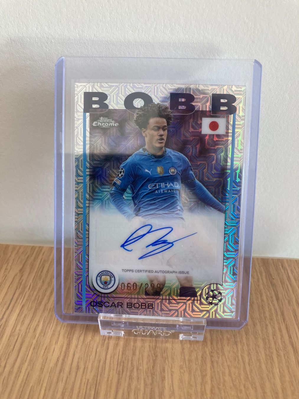 Topps Sammelbilder & Trading cards: Topps Chrome UEFA 2024-25 - Oscar Bobb Auto (Japan) /299 – Gebraucht aus La Tour-de-Peilz von Tyalos_Cards