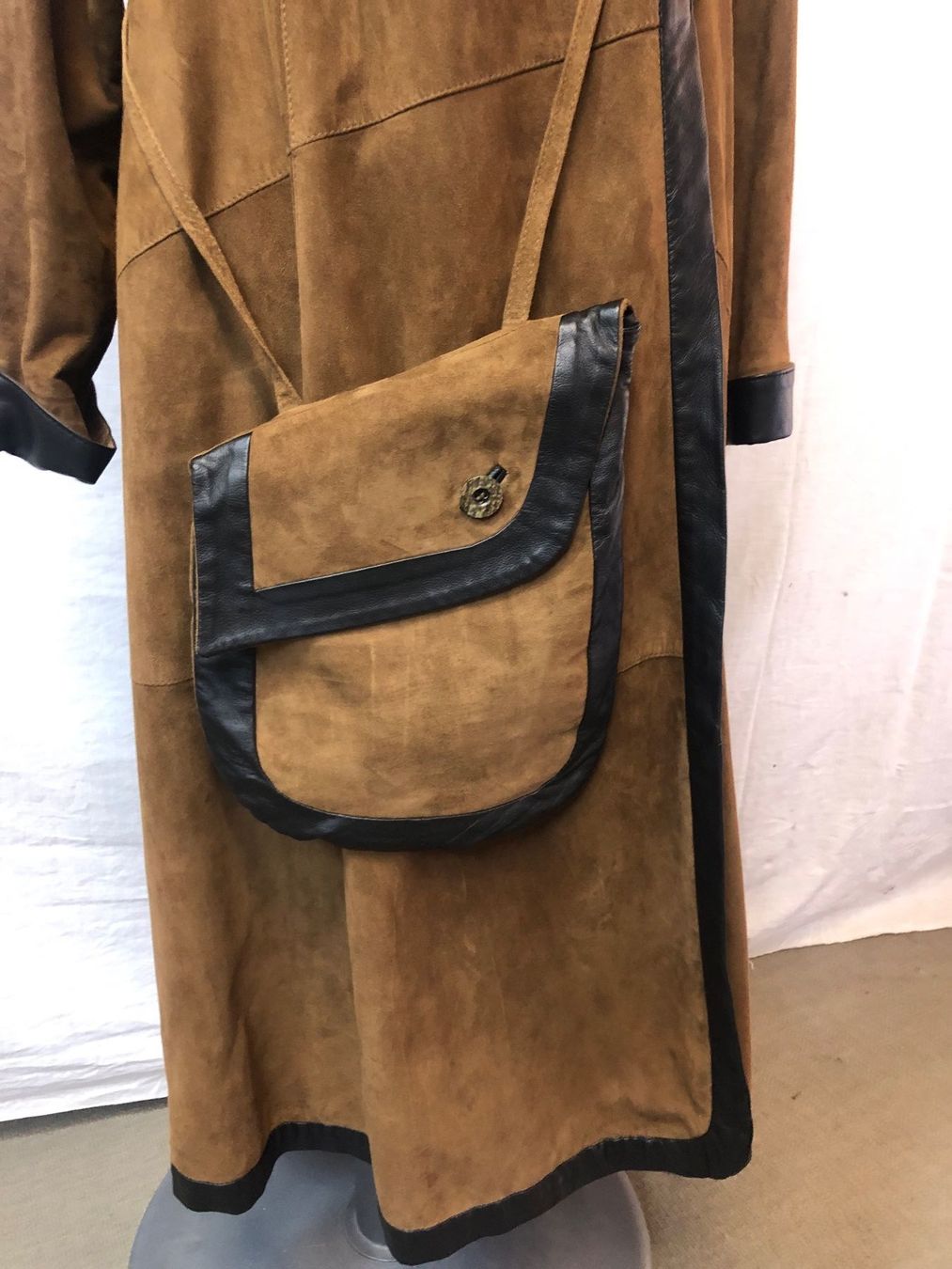 Cappotti: Wild-Ledermantel Vintage mit Tasche Gr.42 – Usato da Brunnen venduto da Allerwaren 3