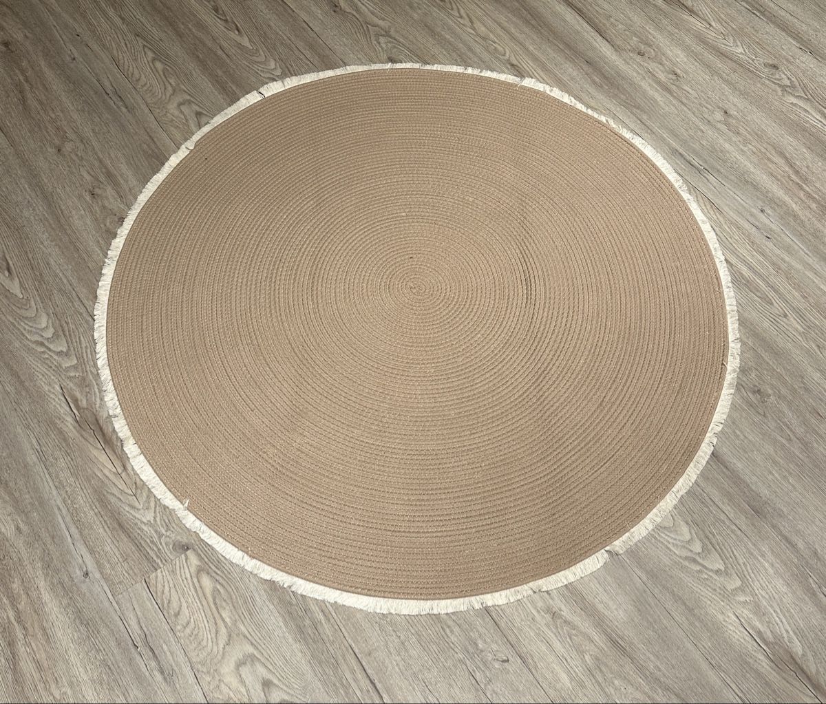 Tappeti: Teppich rund 120cm – Usato da Utzenstorf venduto da watch.view