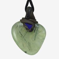 Prehnit Steinanhänger mit Lapislazuli