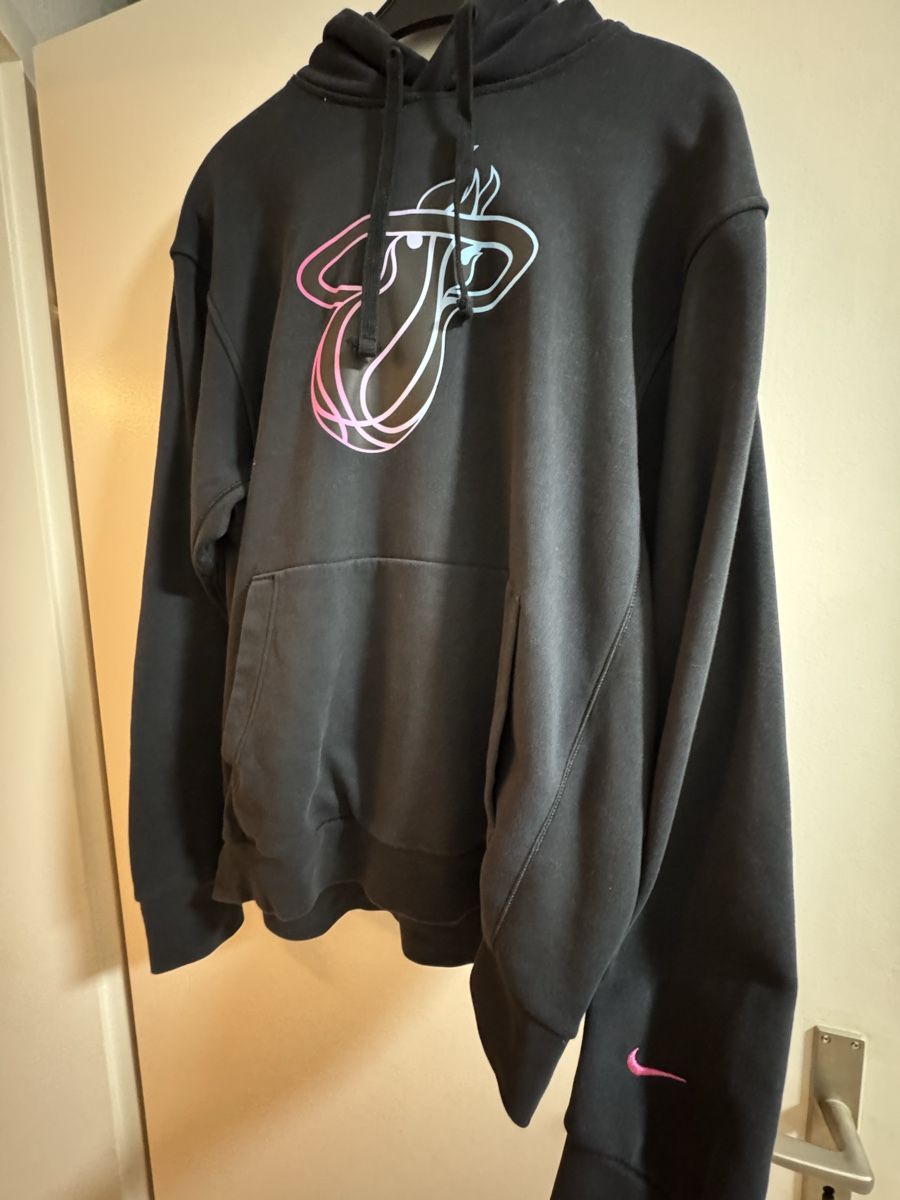 Maglioni & Felpe: Pullover Nike – Usato da Zürich venduto da sduj 1
