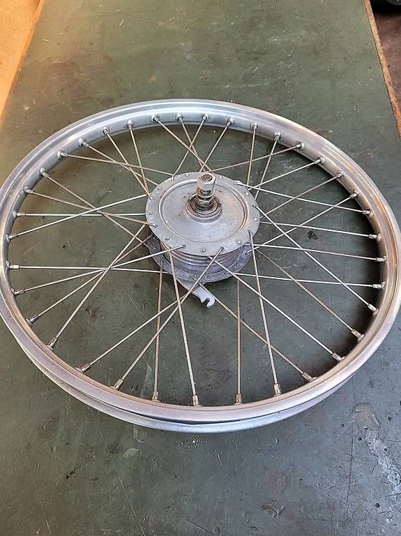 Pneumatici & Ruote complete: Sachs Mofa V-Rad 17" Revidiert – Usato da Worb venduto da bachata4