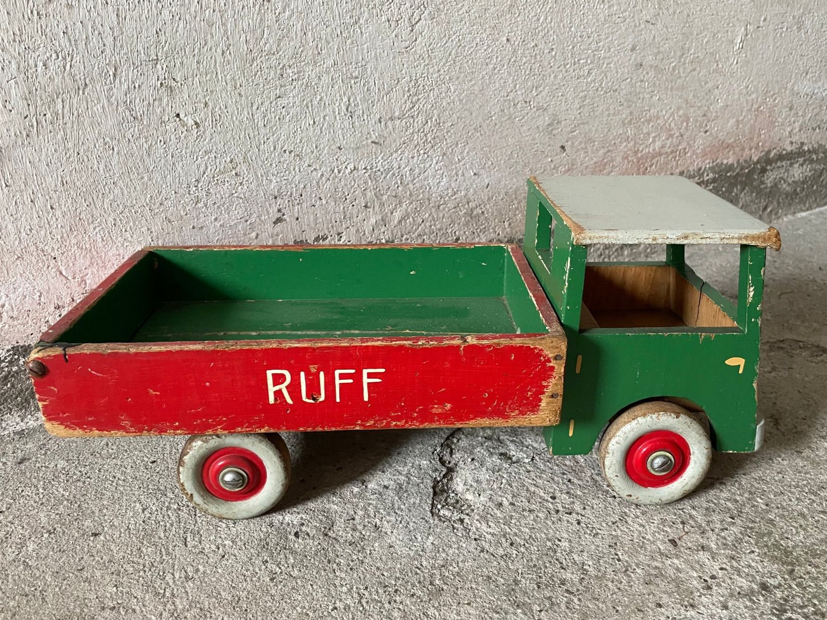 Spielzeuge: Holzlastwagen Ruff – Gebraucht aus Luzern von mintcar 2
