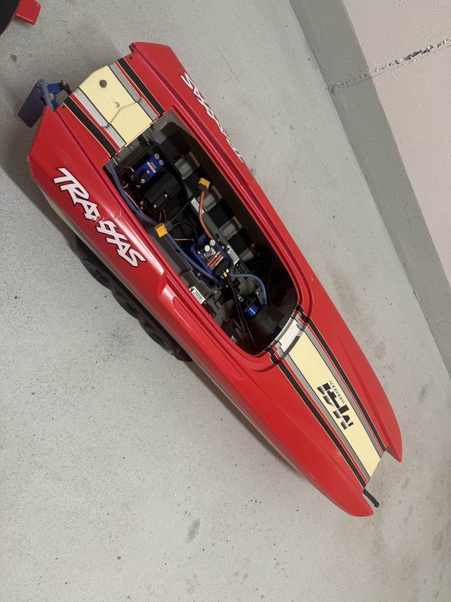 Traxxas RC Modellbau: Traxxas M41 Speedboot mit Anhänger – Gebraucht aus Brunnen von Nana1989 3