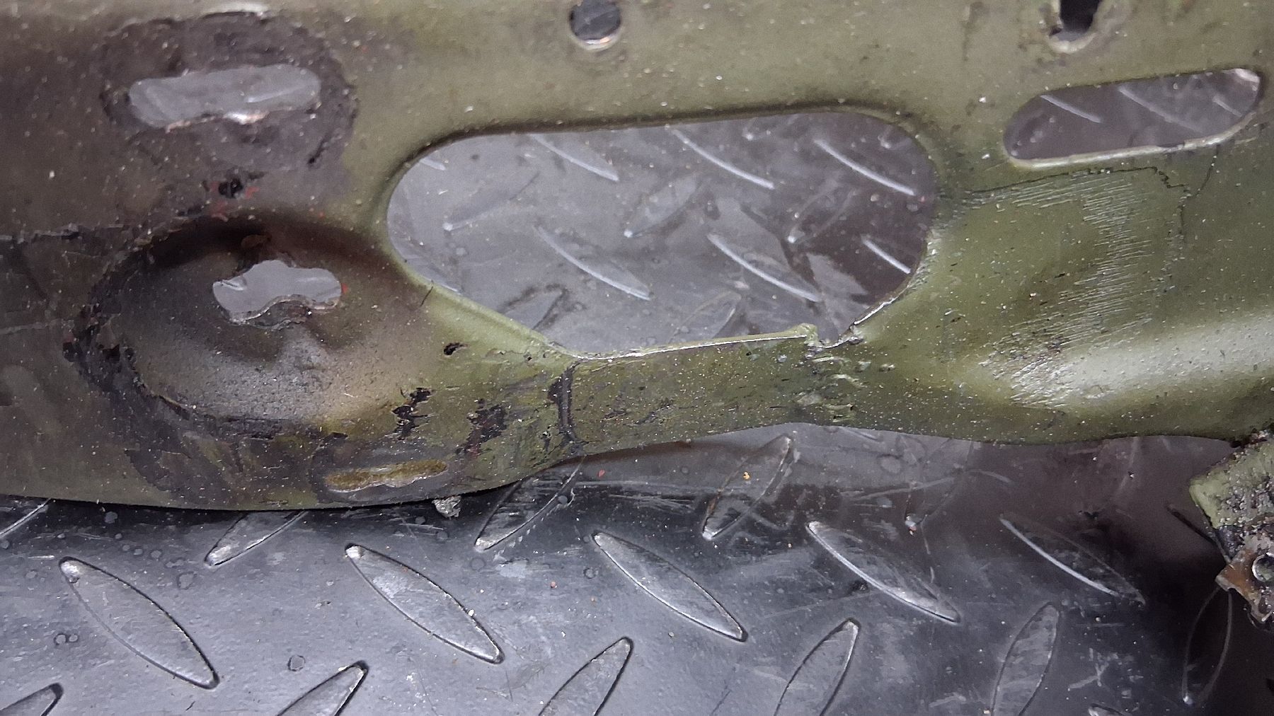 Piaggio Parti ricambio per ciclomotori: Piaggio Ciao Rahmen mit Ausweis – Difettoso da Wolfenschiessen venduto da 2-stroke-garage 7