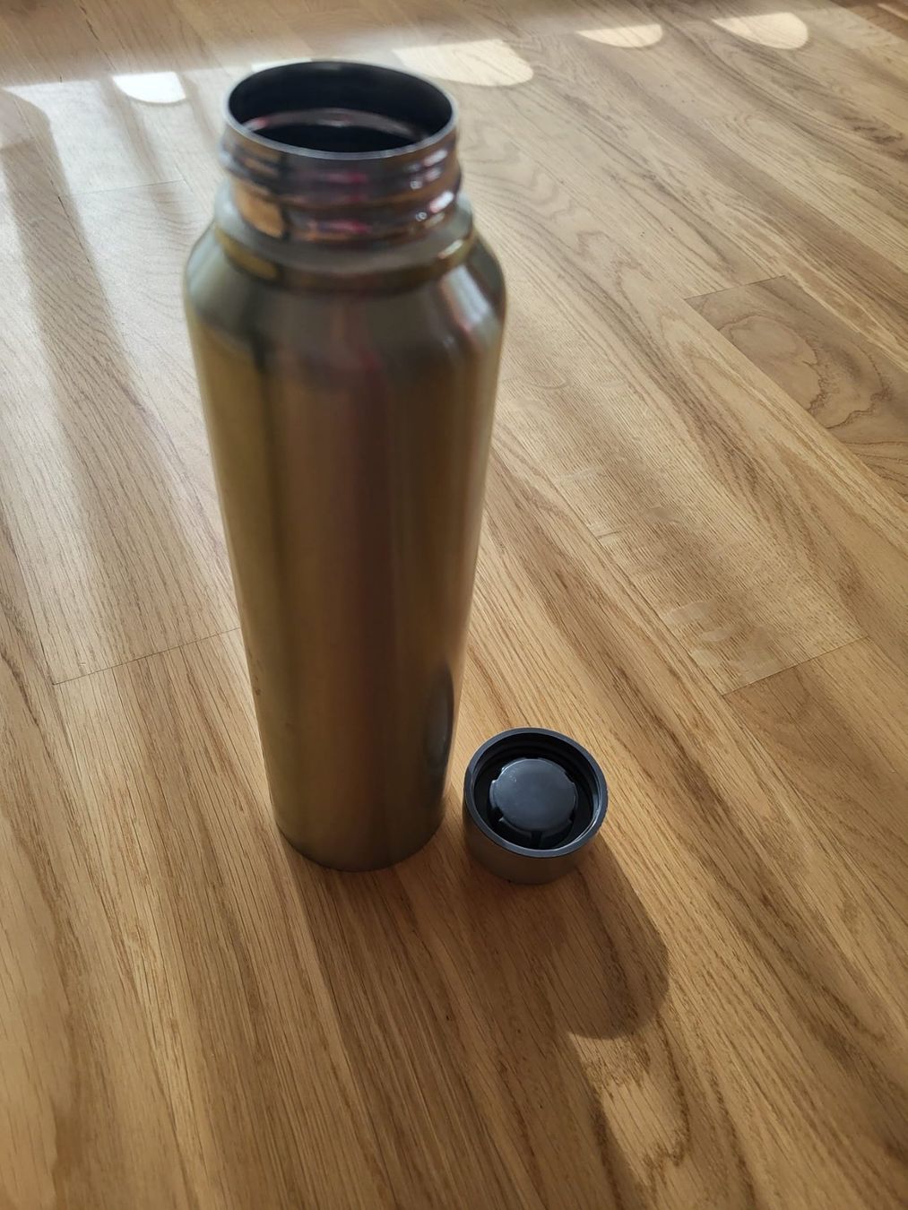 Trinkflaschen & Thermosflaschen: Edelstahlflasche Livique – Gebraucht aus Arnegg von Michirech 1