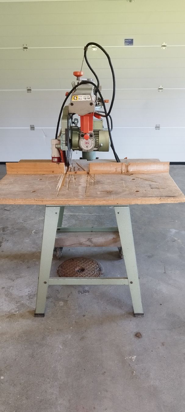 Dewalt Seghe: Radial-Arm-Säge DeWalt Mod. 1370 gebraucht – Usato da Attinghausen venduto da heenz01
