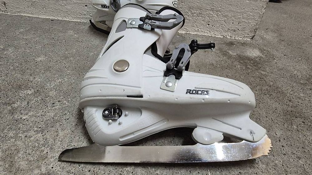 Patins à glace Roces taille reglable 30-35 (D'occasion) à Lausanne pour ...